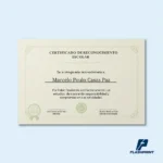 alt="Certificado personalizado con diseño profesional impreso en papel couché A4 horizontal"
