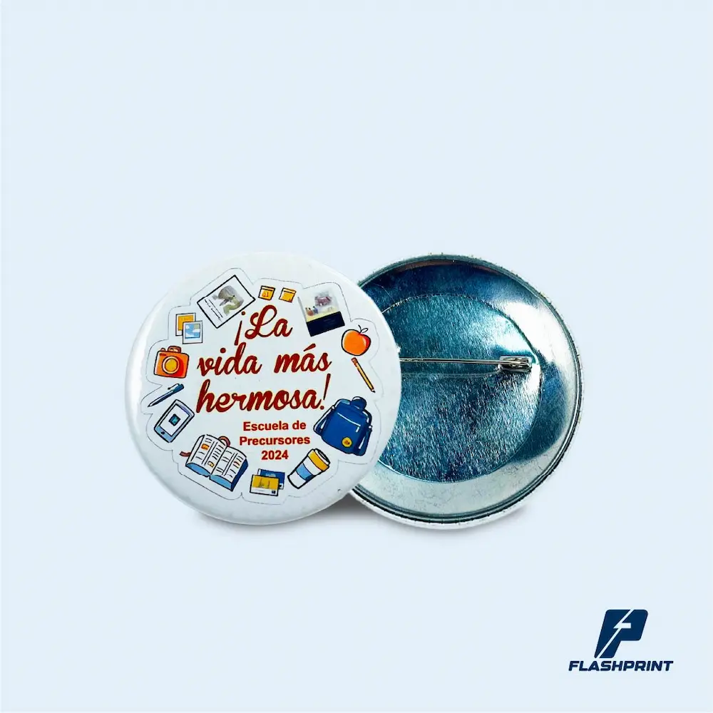 pines metálicos alt="Pin metálico personalizado con logotipo, ideal para merchandising y eventos"