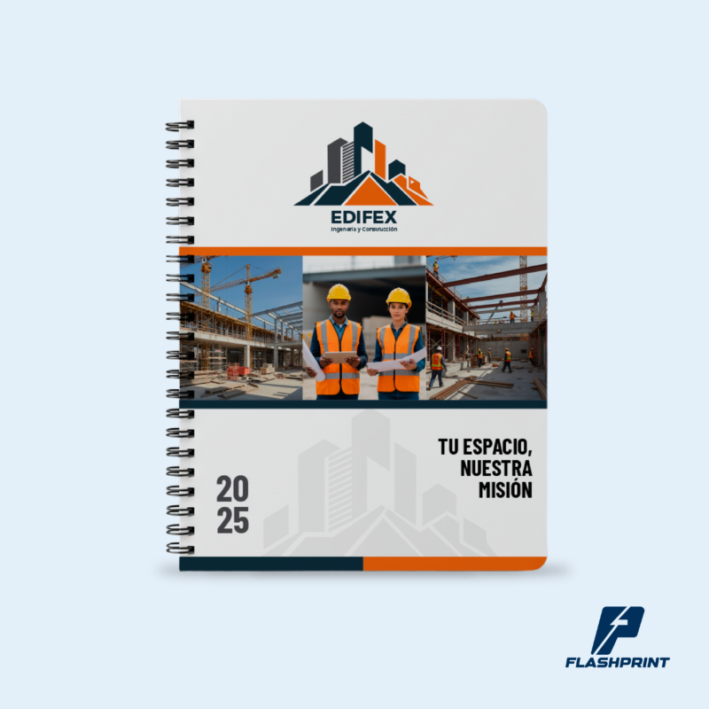 alt="cuaderno corporativo con tapa dura personalizada y hojas rayadas para uso ejecutivo"