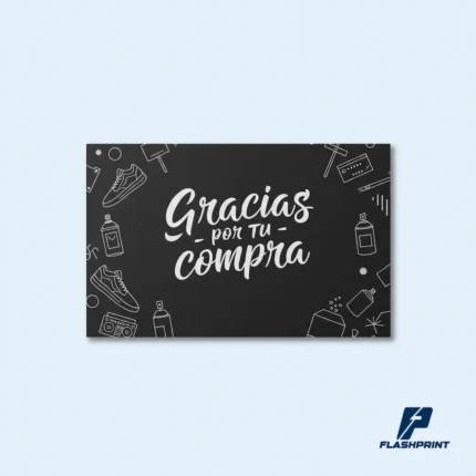 alt="tarjeta de agradecimiento personalizada con logo de empresa y mensaje inspirador"