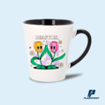 alt=Taza cónica de cerámica 12 oz con color interior y asa, personalizada en impresión full color"